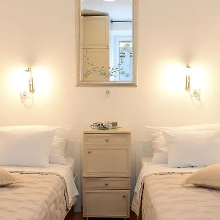 Gagi Apartment